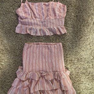 Super cute pink set from Isabelle’s cabinet